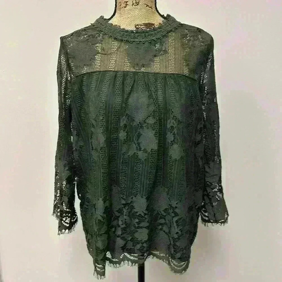 Lace women’s top new with tags - Picture 1 of 2